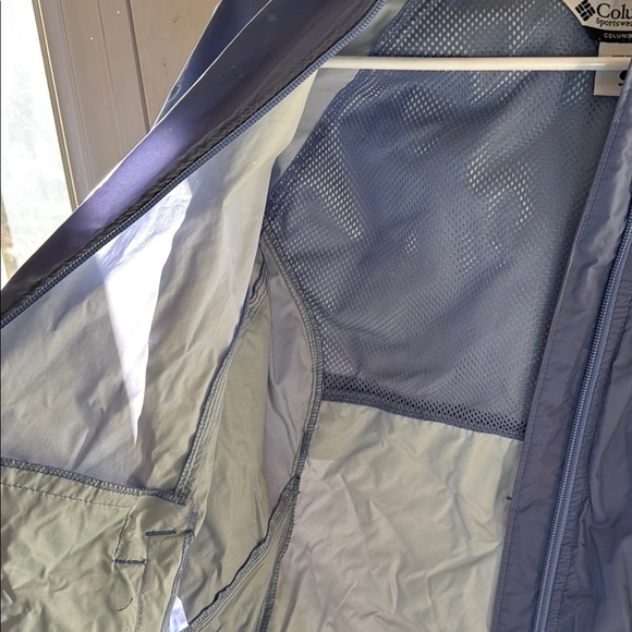 Columbia Blue Windbreaker Jacket - Picture 4 of 4